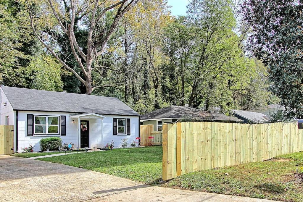 West End Bungalow Perfect To Work, Play, & Escape 애틀랜타 외부 사진