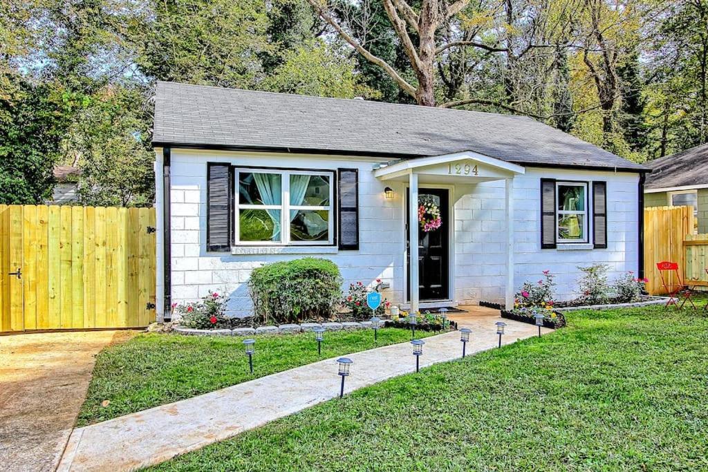 West End Bungalow Perfect To Work, Play, & Escape 애틀랜타 외부 사진